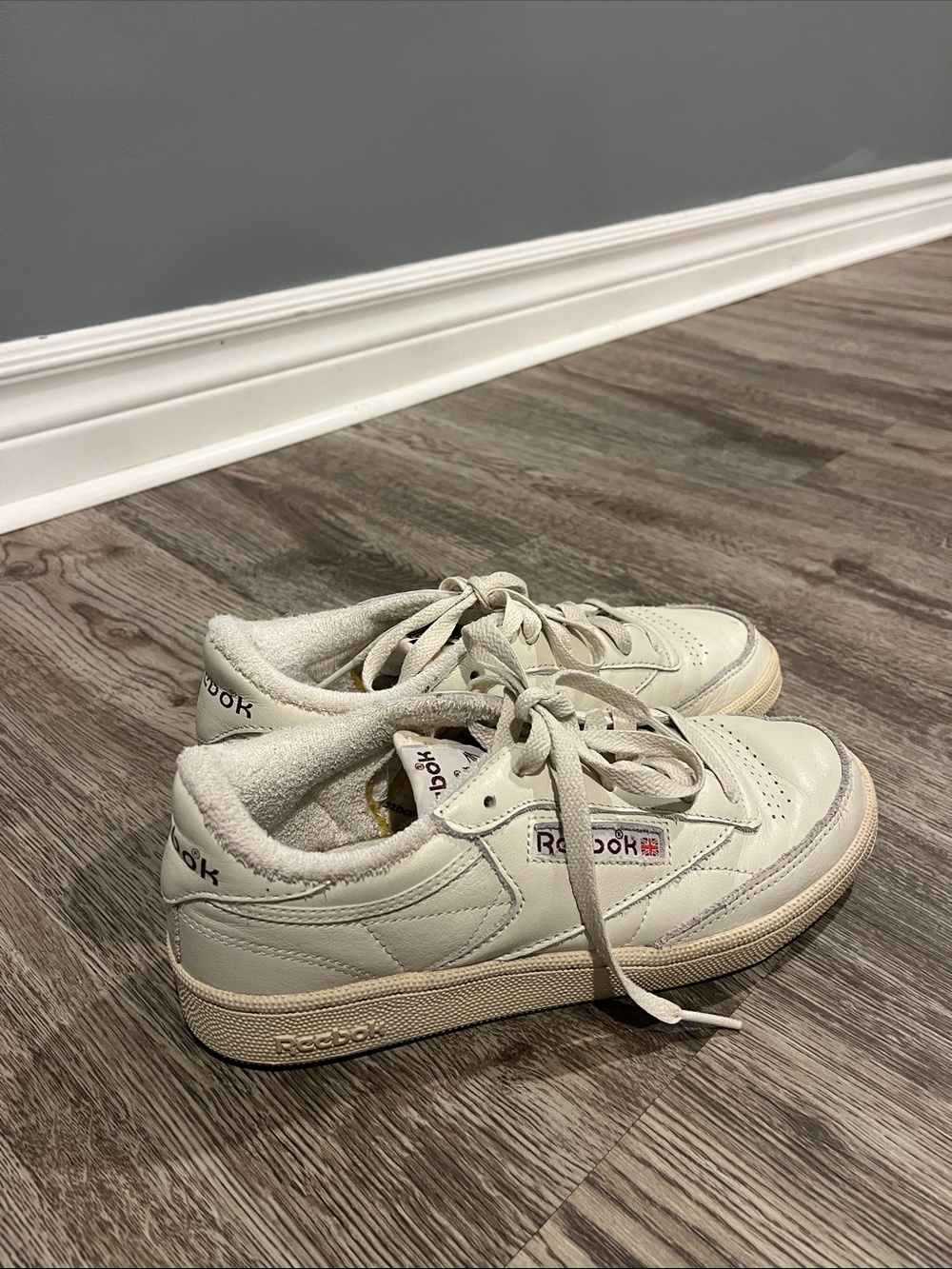 Reebok Sneakers